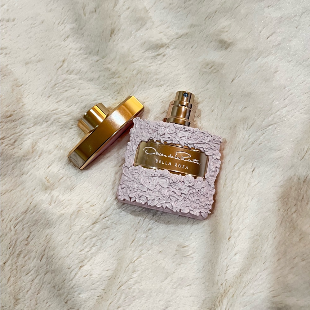 ÓSCAR DE LA RENTA  Bella Rosa 🥀 perfume